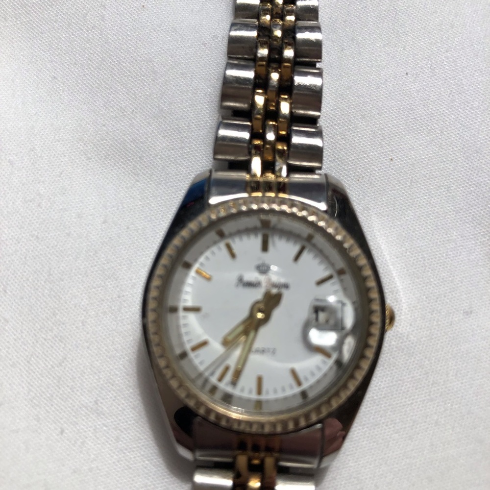 Watch - Picture 2 of 3
